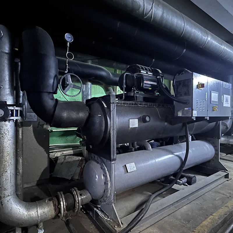 Магнитноподвесная центральная холодильная машина большой мощности.3